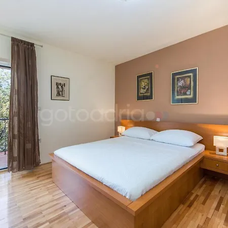 Apartment Dolore