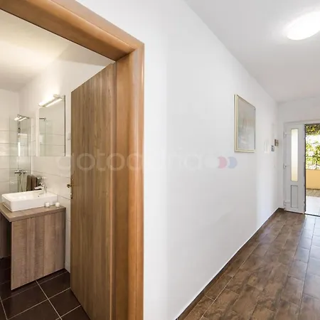 Apartment Dolore