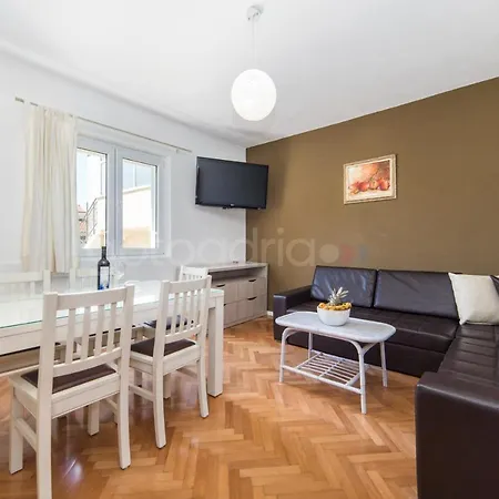 Dolore Apartment *