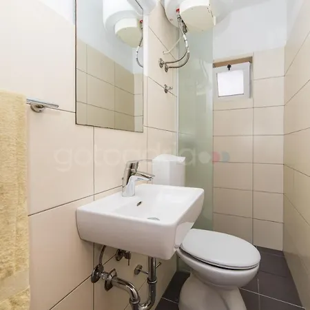 Dolore Lägenhet Makarska