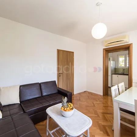 Dolore Apartment Makarska